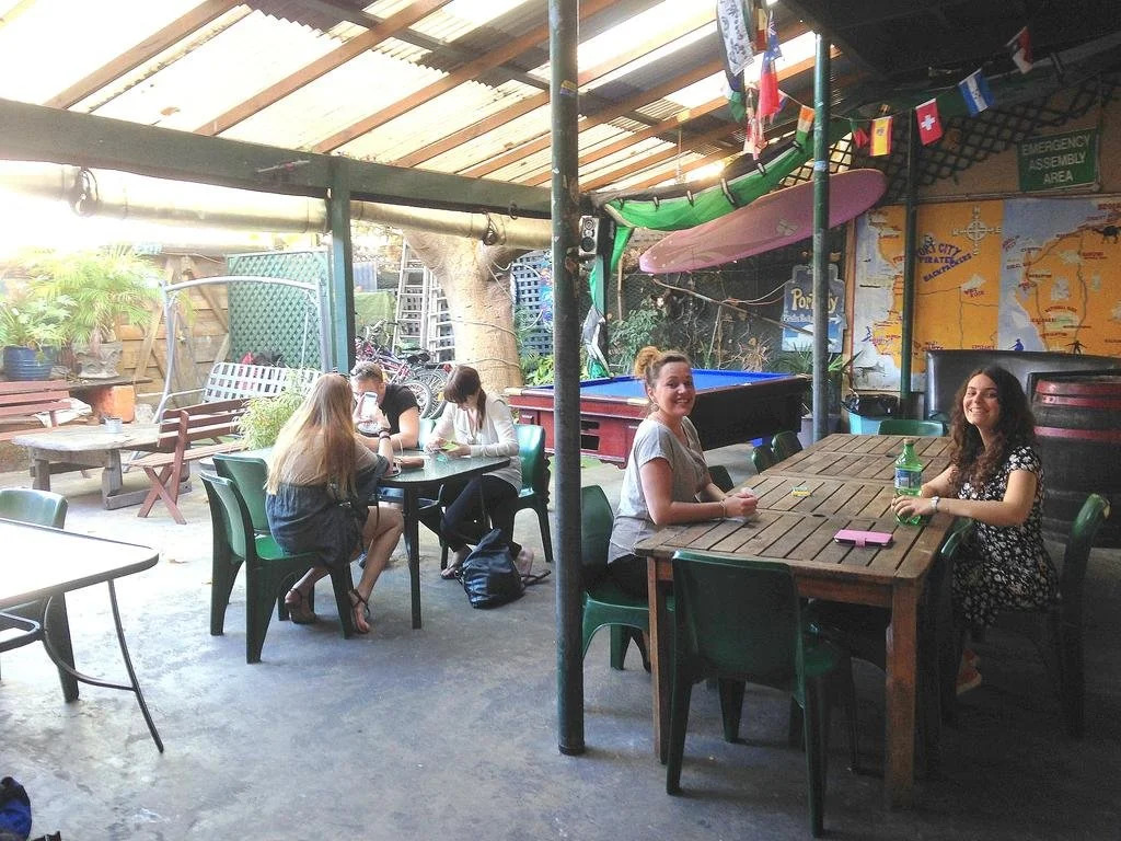 Pirates Backpackers - Hostel