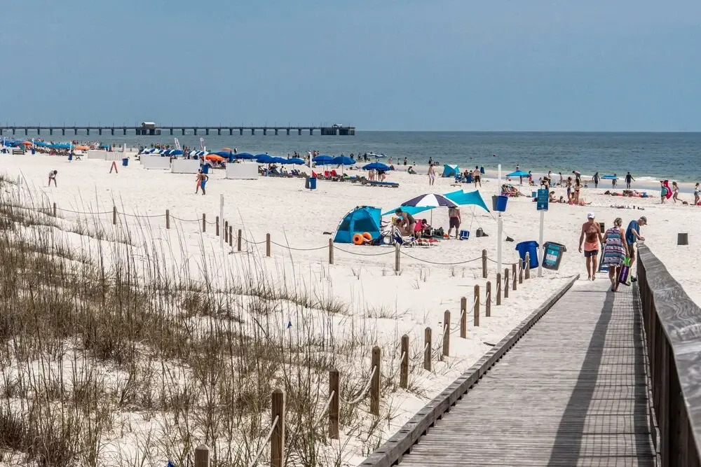 The Cotton Candy Beach House 3 Bedroom Cottage by Redawning