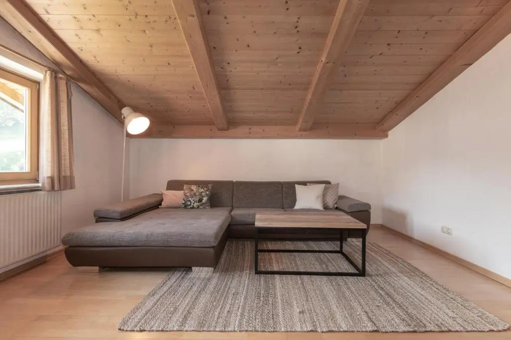 Flos Apartment