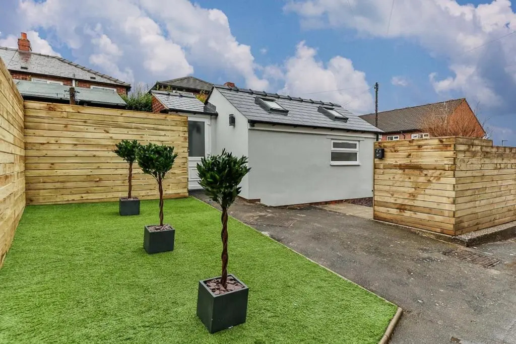 Luxury Spacious Pad with Games Room