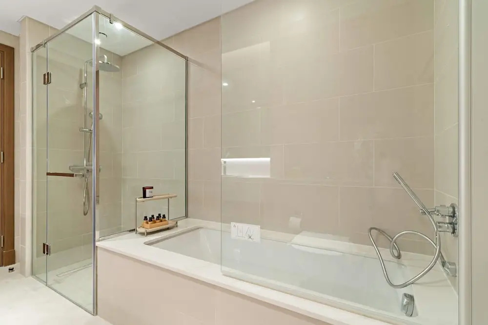 Silkhaus Luxury 1BR Stay Canal Front in Al Wasl