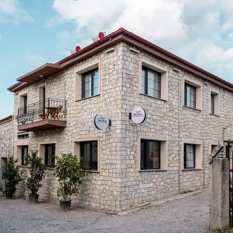 Dia Urla