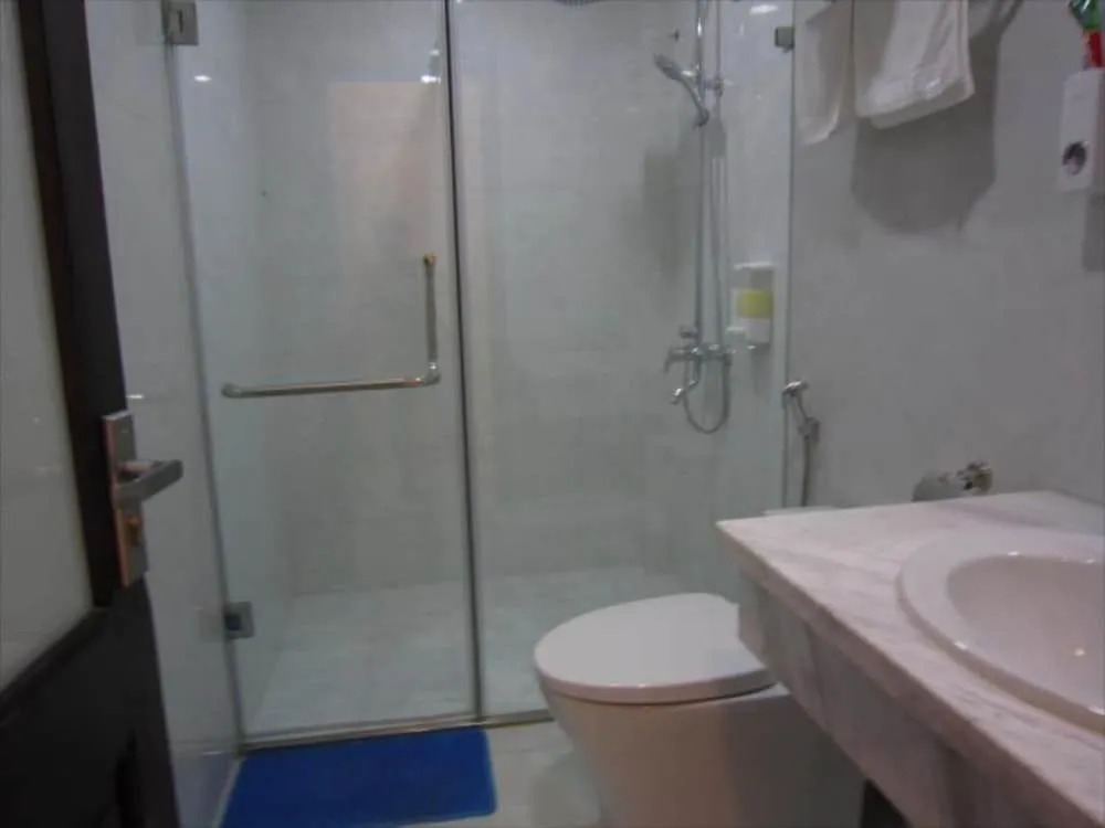 OYO 620 New World Hotel