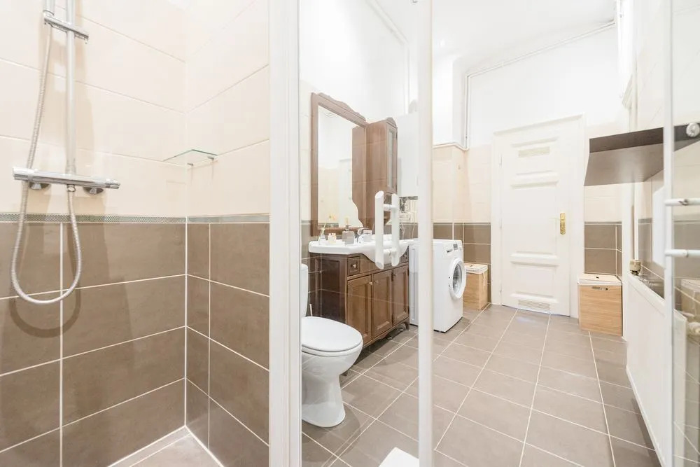 Oasis Apartments - Broadway II