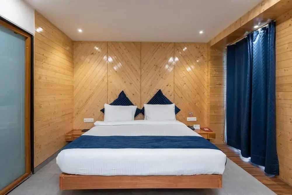 MV Acosta by Lawrence Hotels