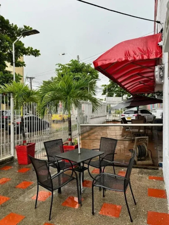 Sgh Madeleine Inn
