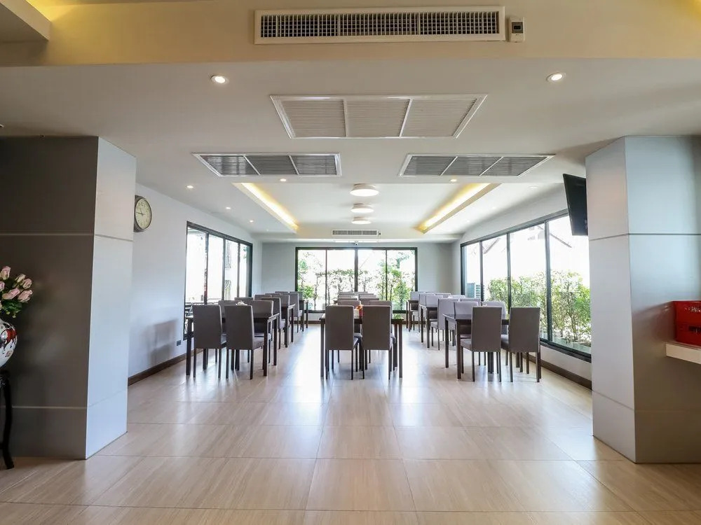 Nida Rooms San Phisuea 88