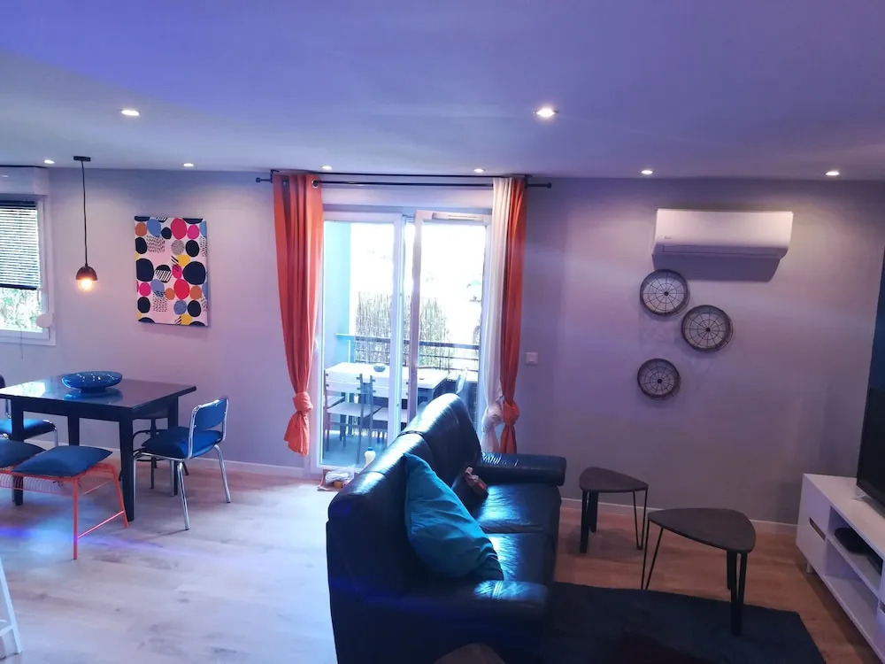 High Standing Apart 55 m2 parking 1 room
