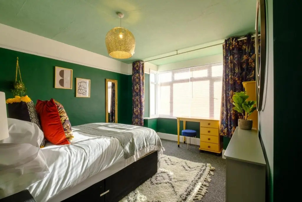 Step Free Access Apt for 6 Parking 2 Mins Town