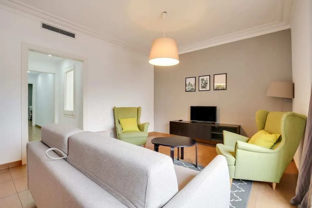 Cosy & Modern 4bdr in Central Eixample