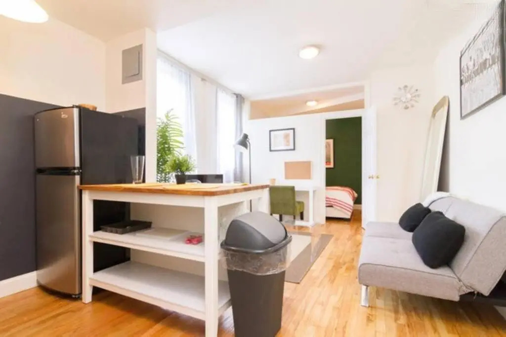 139-3E West Village 1BR best value