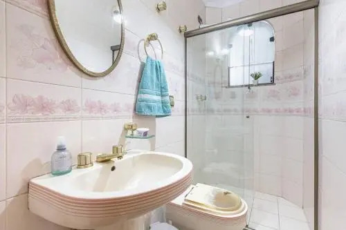 Casa espetacular com piscina para grupos - Glamour e lazer