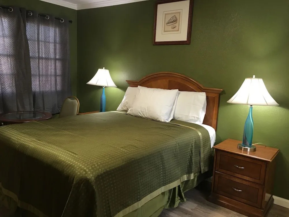 Aristocrat Motel
