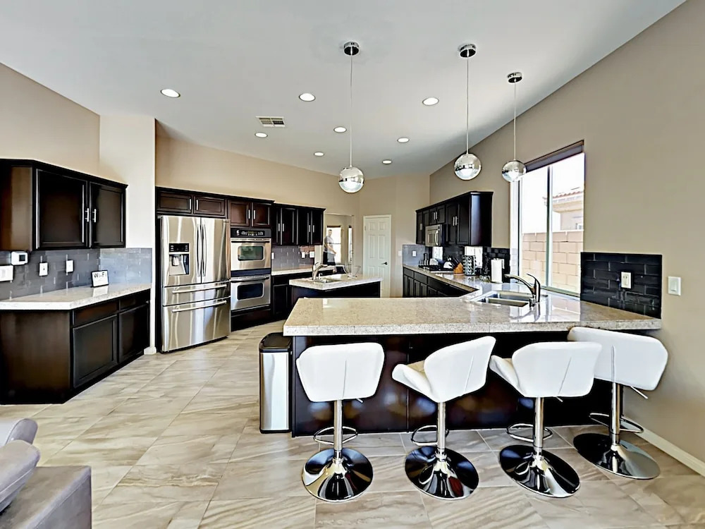 74141 Palm Desert - 4 Br Home