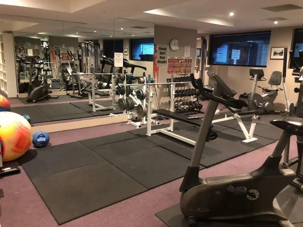 Apt Walking Distance to MCG & Epworth Hospital
