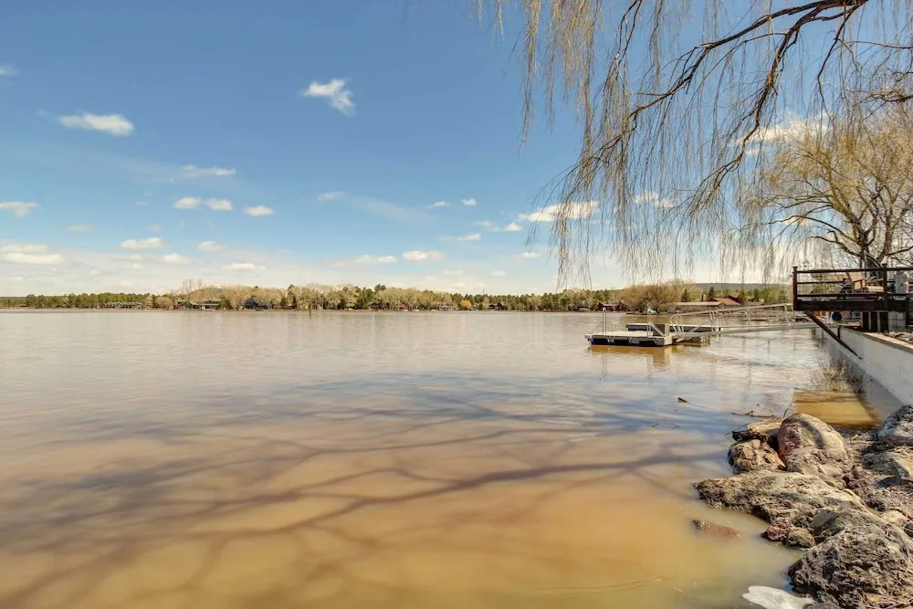 1 Mi to Lake: Chic Arizona Cabin w/ Large Porch!
