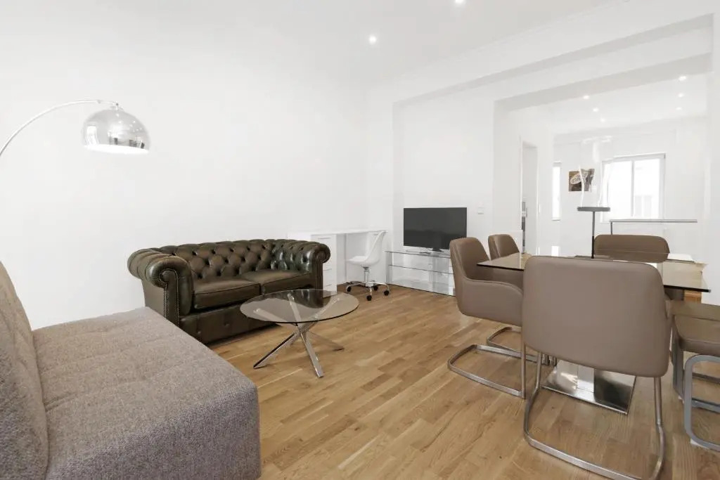 LUXURY Maisonette Duplex 2 floors,2 full bath Mitte City Center