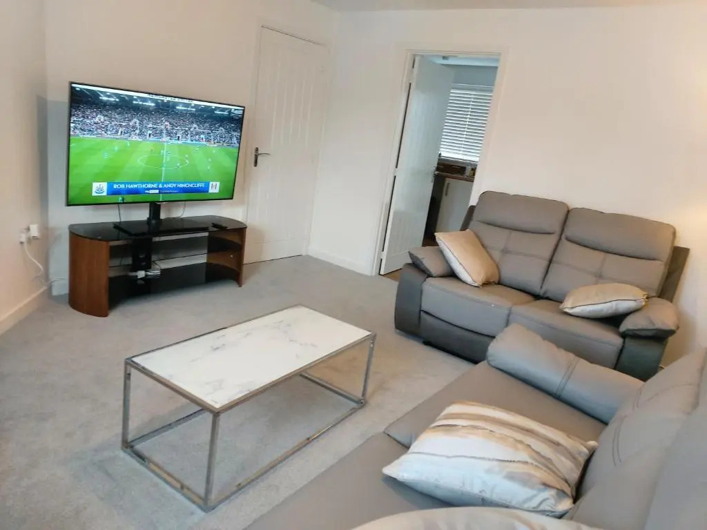 Remarkable and Modern House in Rugby, England