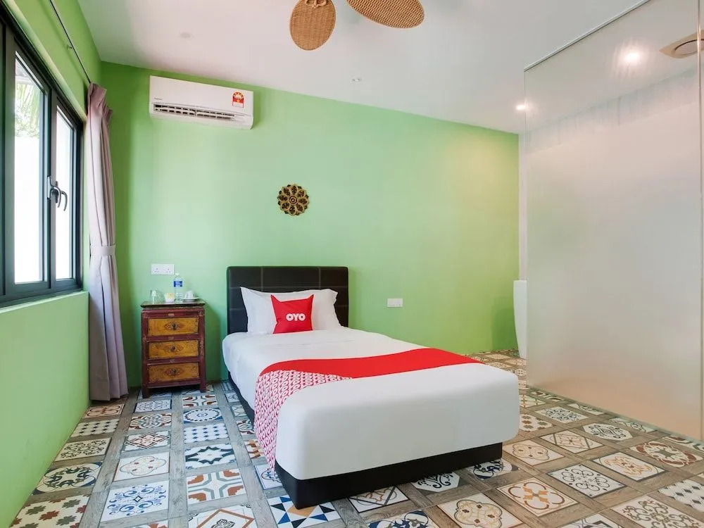Oyo Capital O 89353 Nostalgia Boutique Hotel & Restaurant