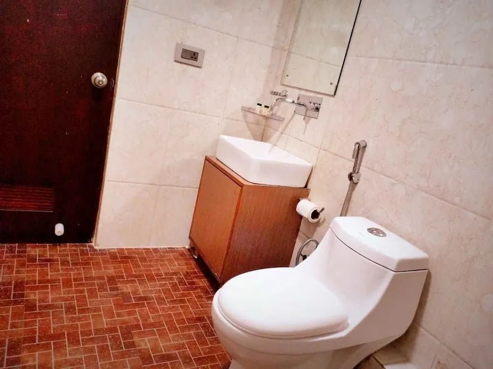 OYO 10179 Hotel Yavachi