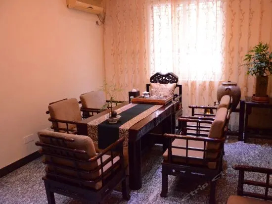 Mingshilou Hotel