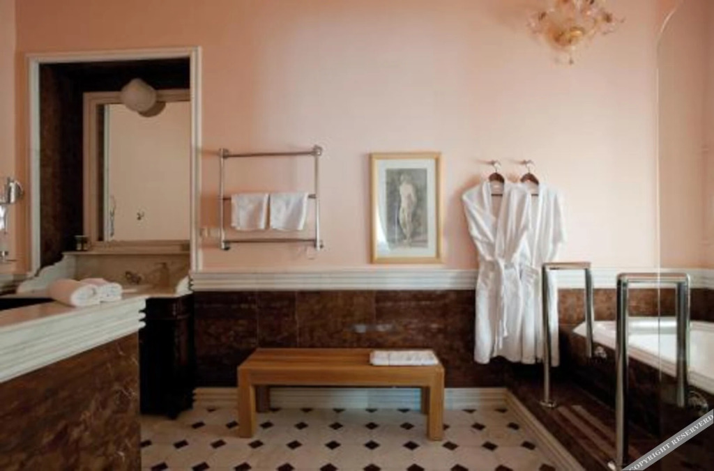 Hotel Ploes