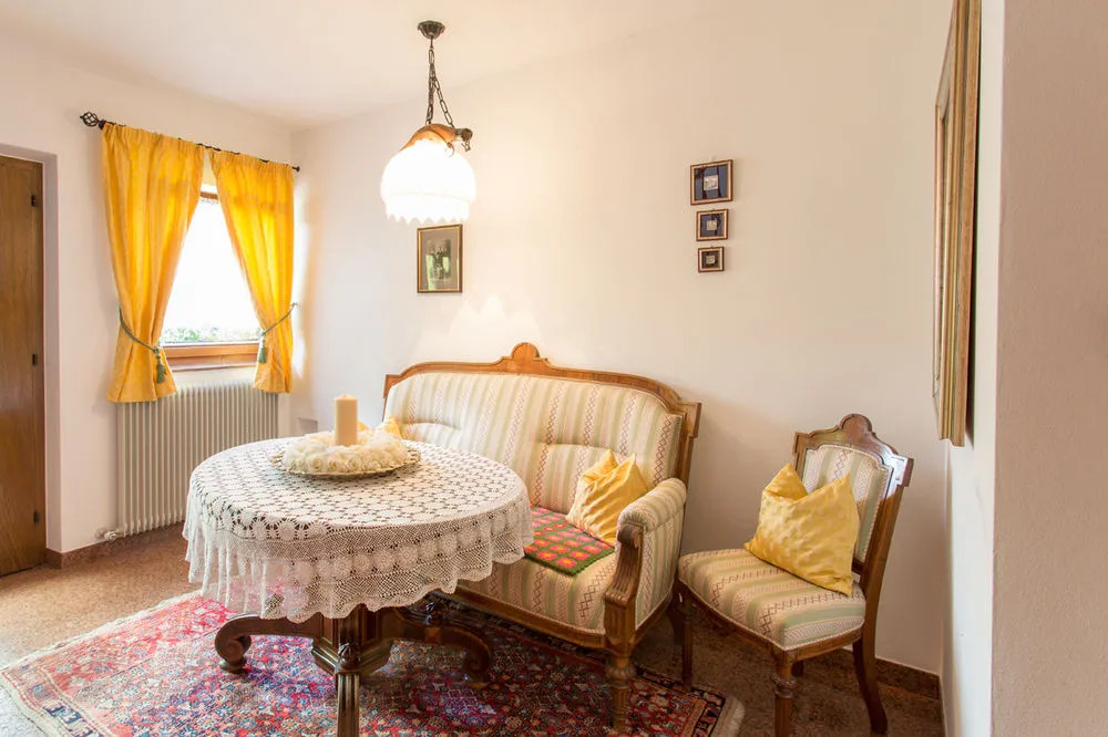 Residence Obermoarhof - Family Apartments with Pool & Playground