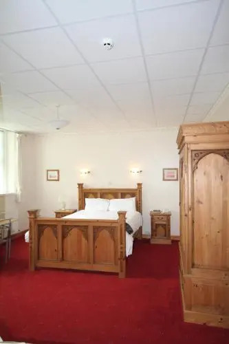 Grove Court Hotel