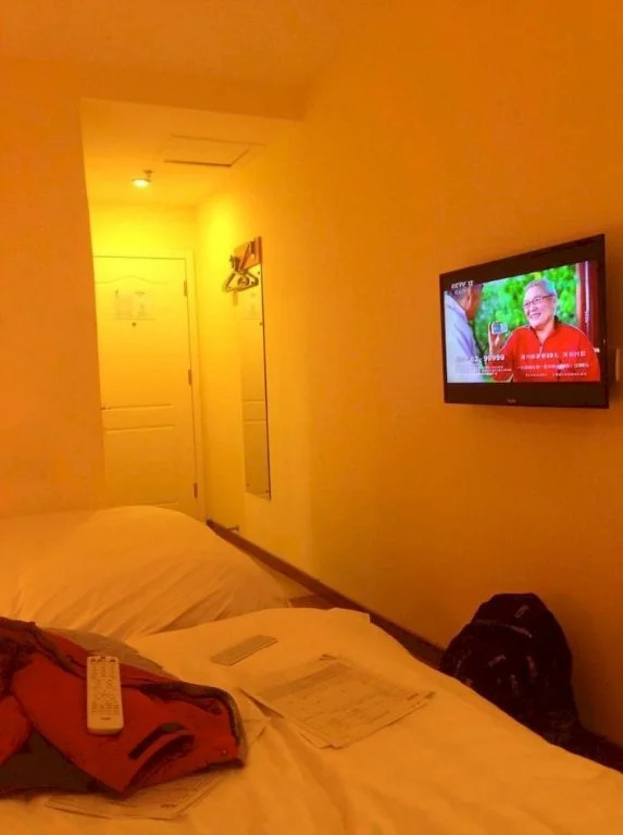 Home Inn Dalian Development Zone Jinma Road Metro Station