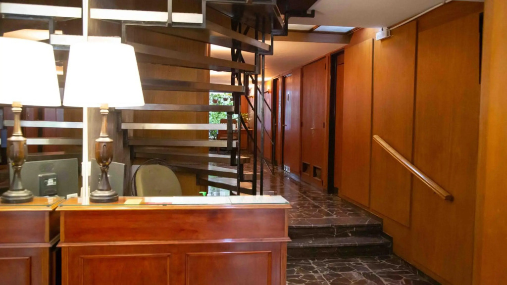 Apartment in Recoleta Buenos Aires next to an Embassy