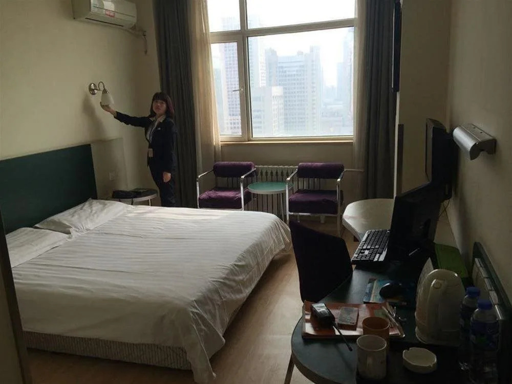 Home Inn Shijiazhuang Xinbai Square