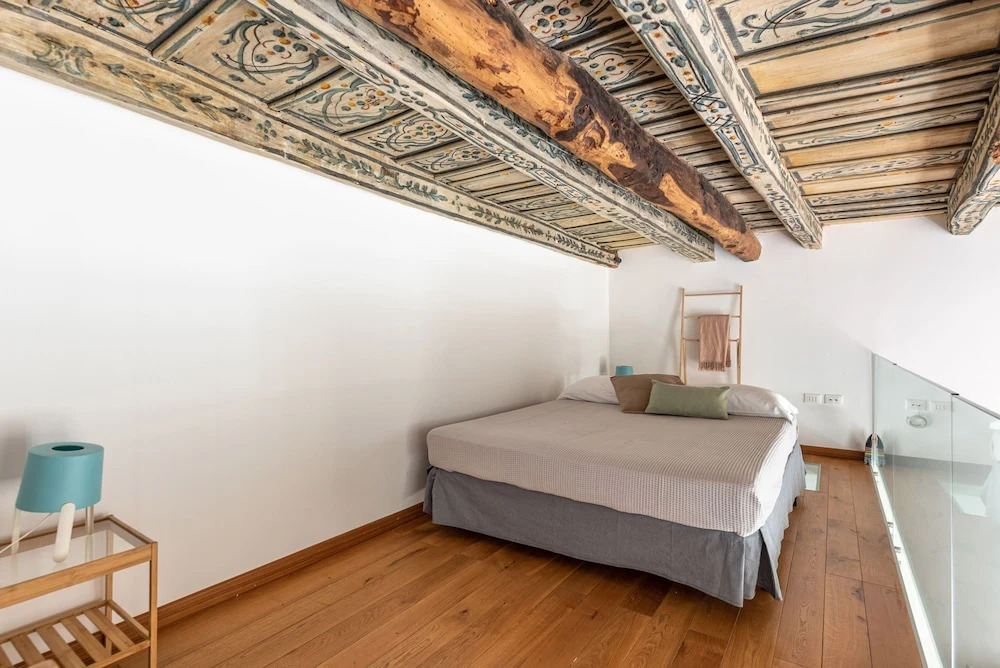 Metam Apartment in the City Center by Wonderful Italy