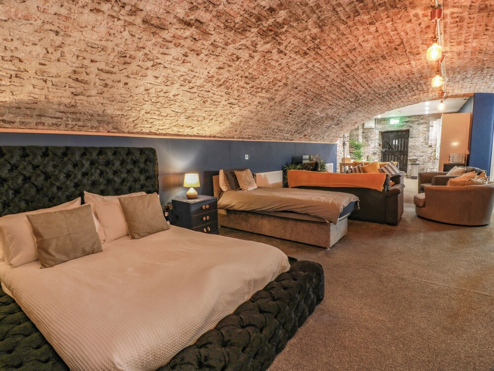 Gatehouse Studio Apartment