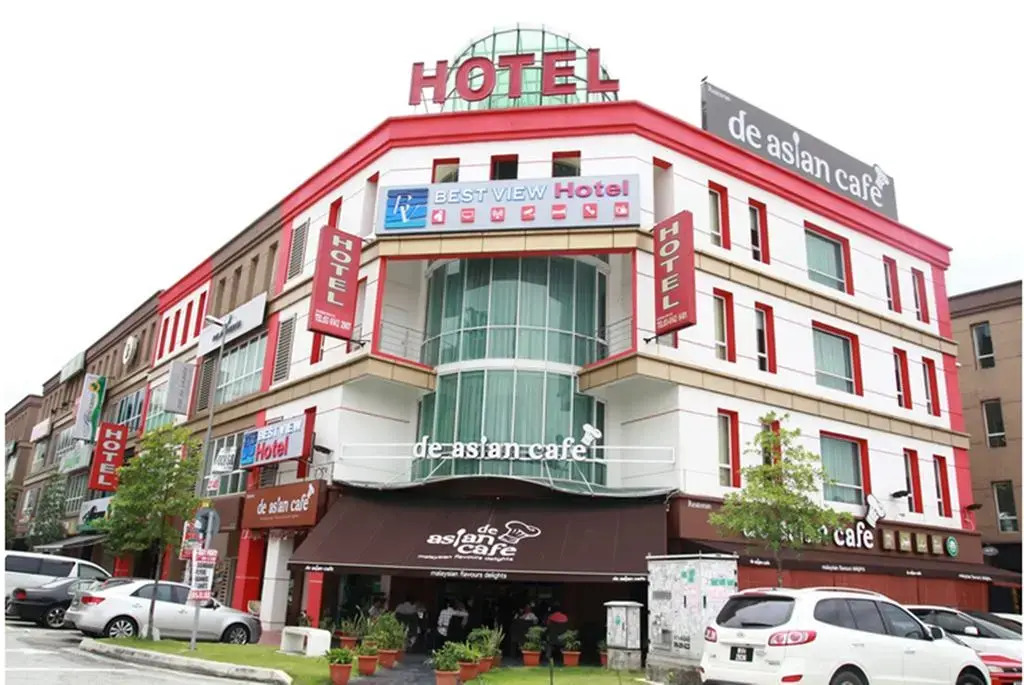 Swing & Pillows - Kota Damansara