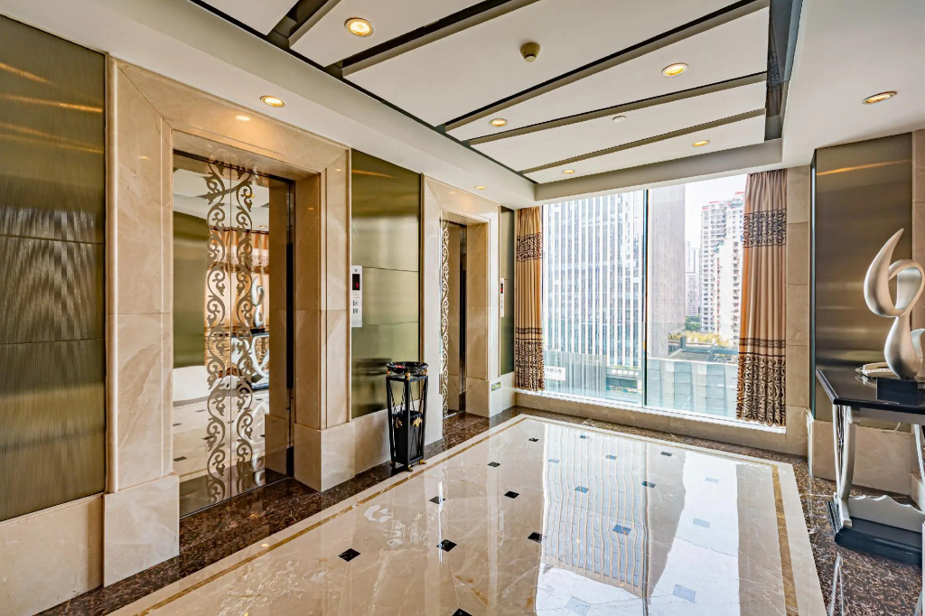 Rezen Kingtown Hotel (Chongqing Guanyinqiao)