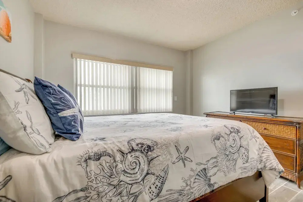 Direct Beach Access & View: Satellite Beach Condo!