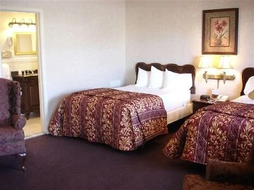 Cocca's Inn & Suites Route 7 Latham