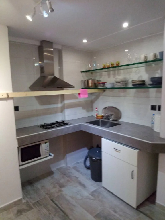 Downtown Apartment With Private Yard YR1