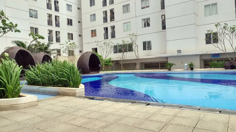 Spacious & Clean Bassura Apartment