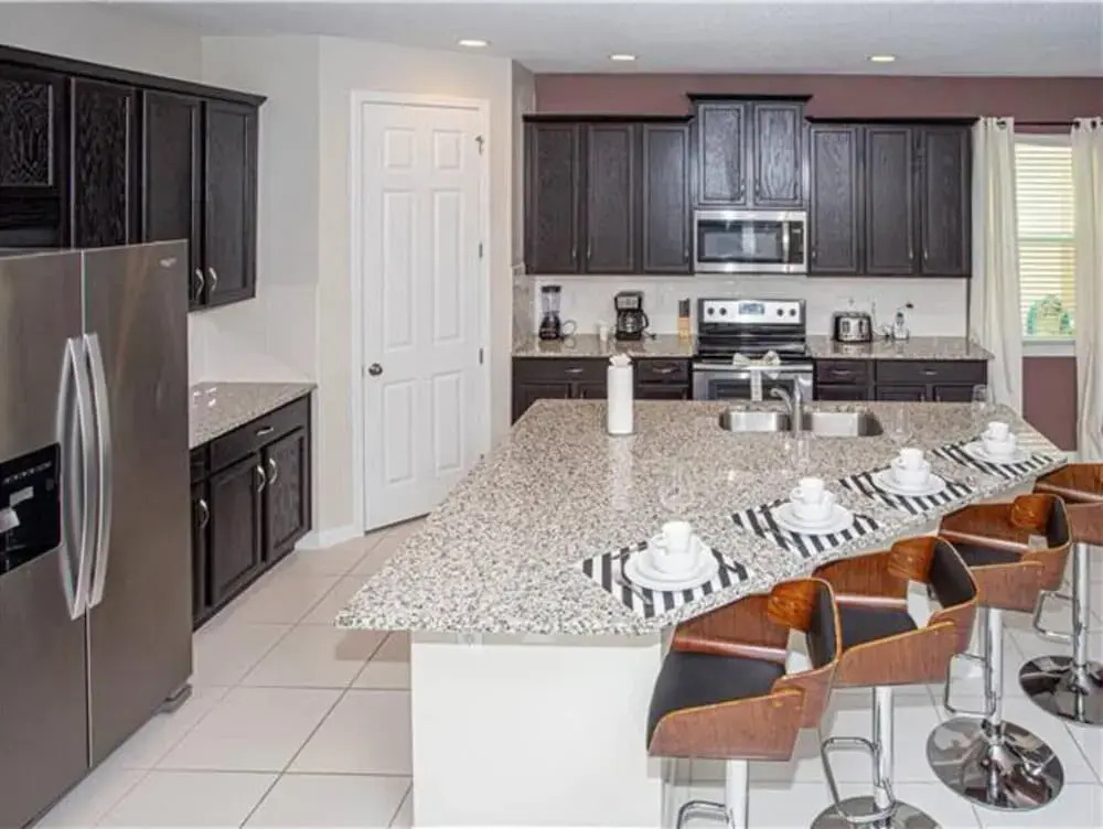 Stunning Property With Pool Located at Solara Resort Near Disney and Attractions