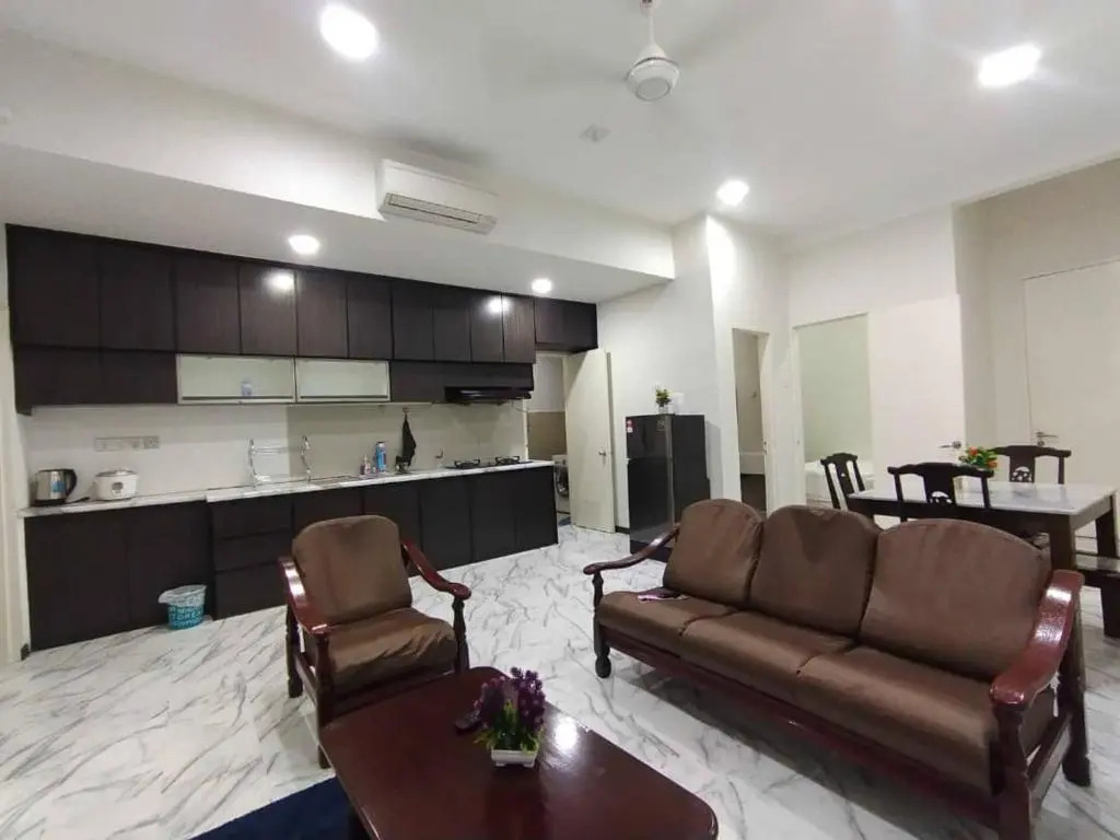 Blue Sky Apartment 5-6pax