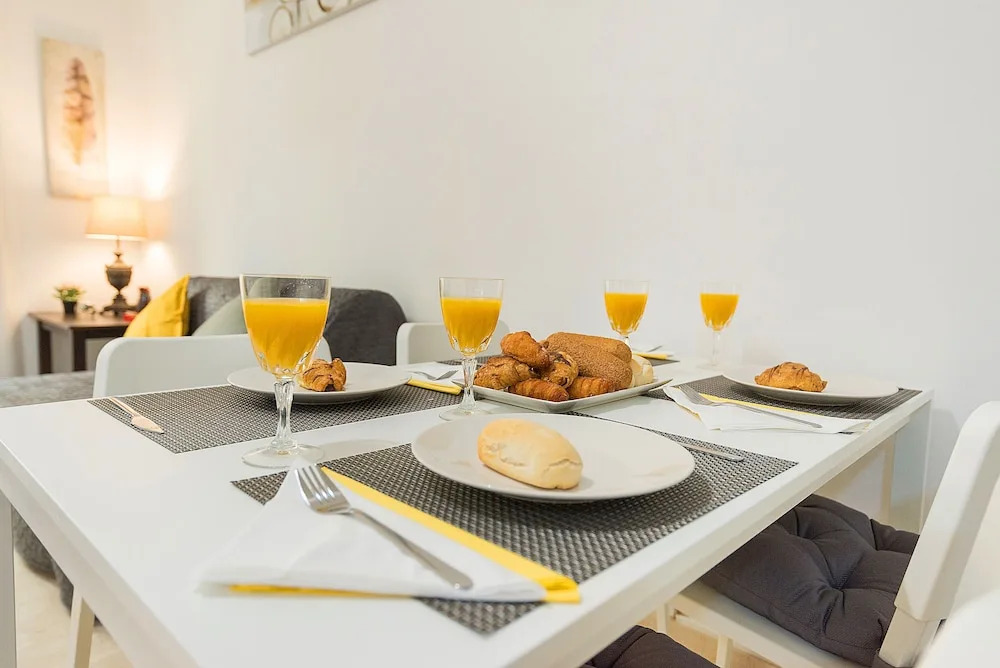 Carretería Center Apartments