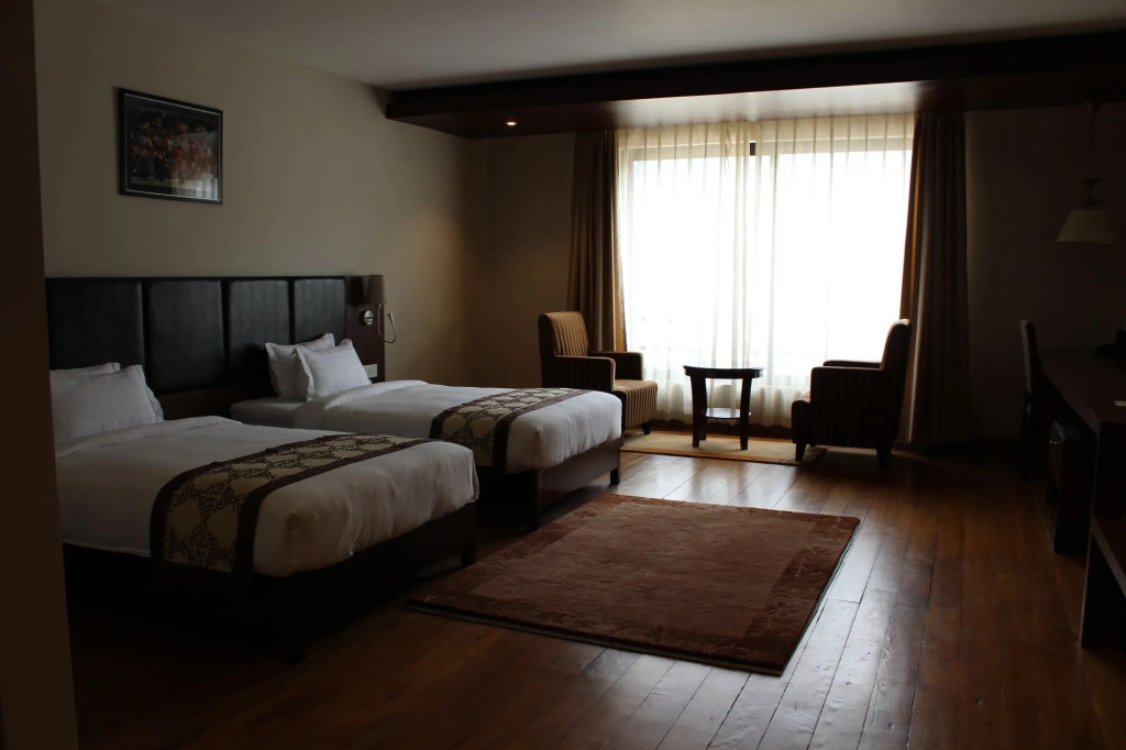 Ariya Hotel