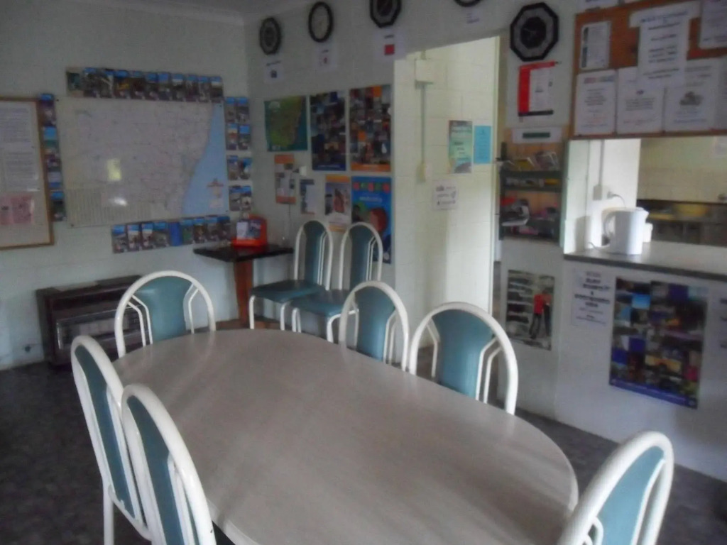 Batemans Bay Holiday Park & Hostel