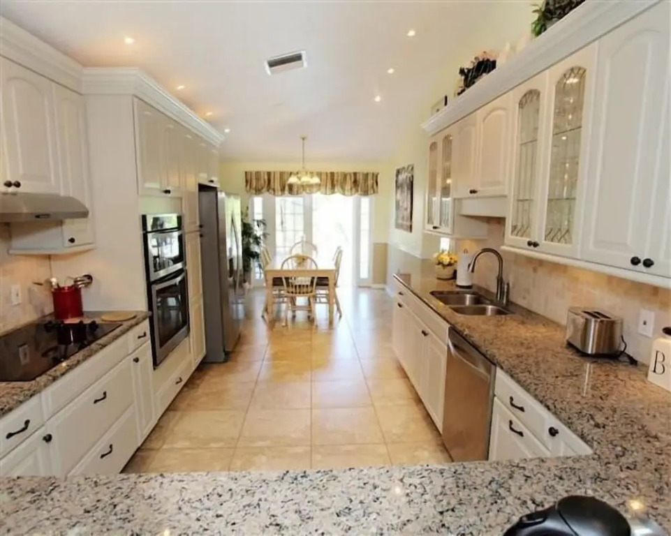 Ref 08 Stunning 5 Bed Villa With own Pool spa Near Disney