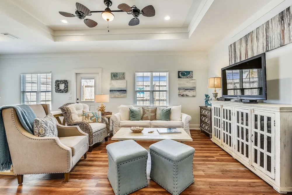 Laguna Matata by Book That Condo