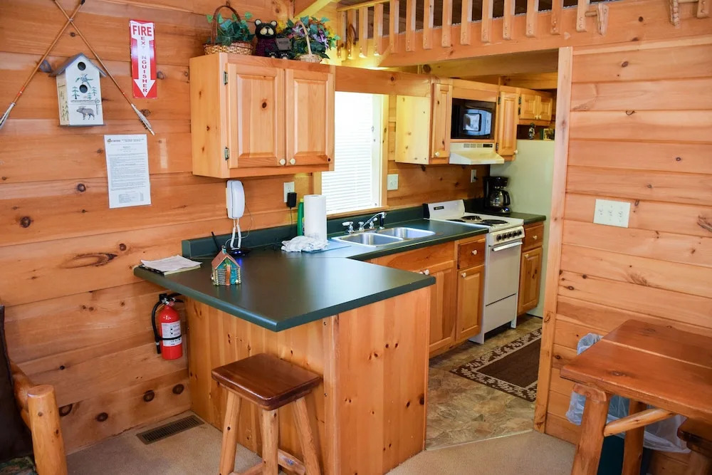 SOUTHERN NITES - 1 Br Cabin