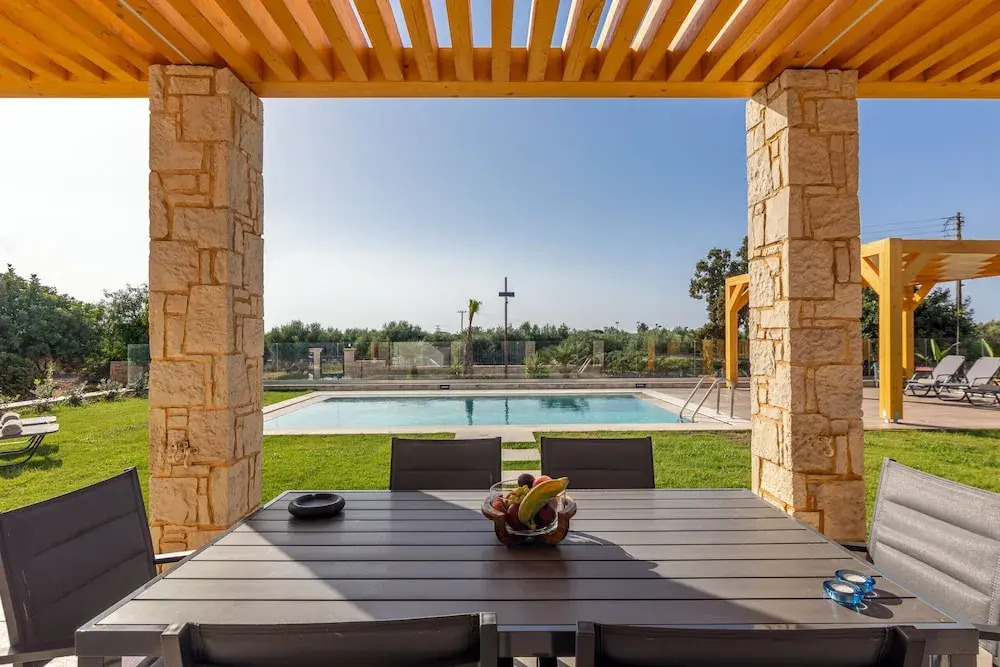 Sandi Villa