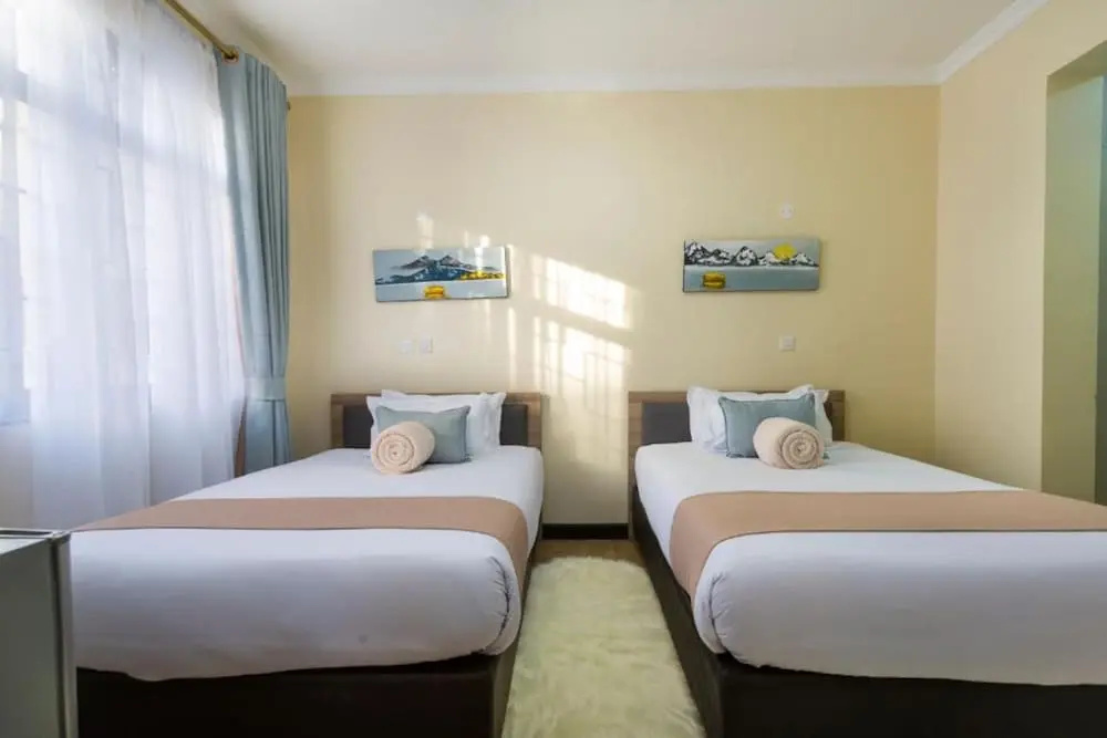 Lancaster Luxury Suites by Edmor Suites