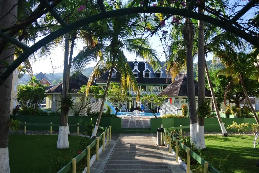Beach One Bedroom Suite A29
